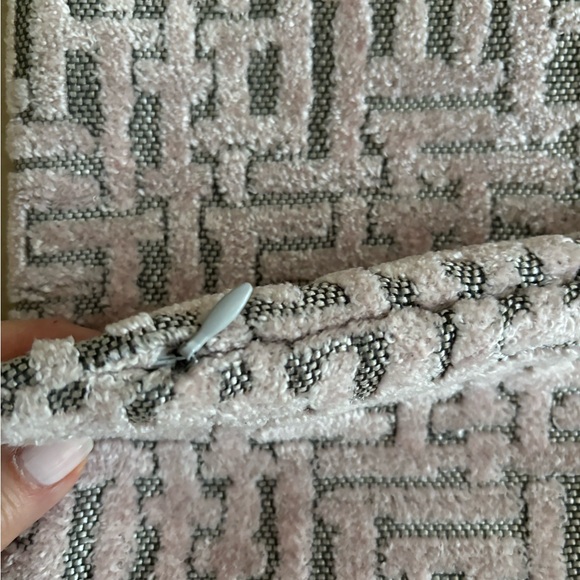 WEST ELM matrix pattern pale pink/grey velvet flocked pillow cover. EUC, 20x20 - Picture 2 of 5